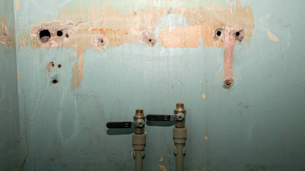 Water damage restoration process in CA